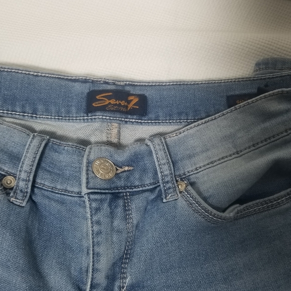 Seven Capri Girlfriend Jeggings - Picture 3 of 4